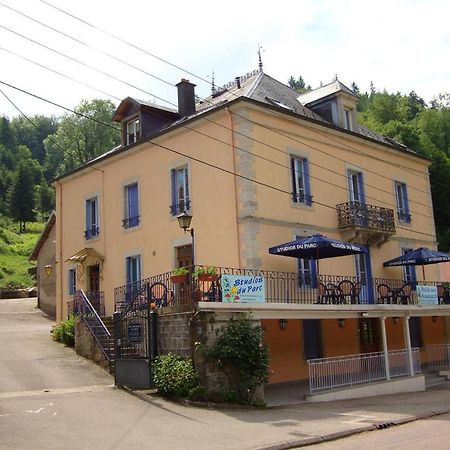 Aux Studios Du Parc Plombières-les-Bains Exteriör bild