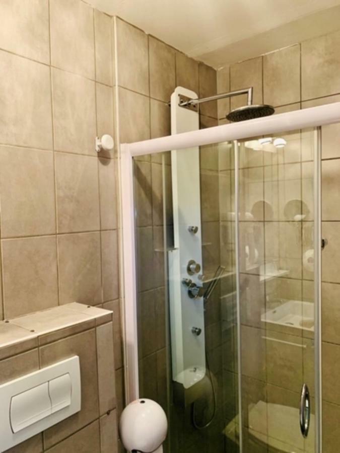 Aux Studios Du Parc Plombières-les-Bains Exteriör bild